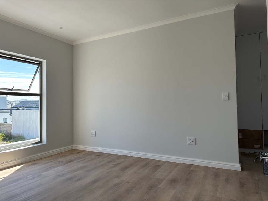 5 Bedroom Property for Sale in Sandown Western Cape